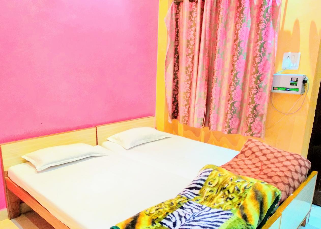 Shree Sai Paying Guest House Варанаси Екстериор снимка